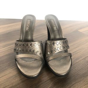UNISA Platinum Leather Studded Sandals, Size 8, NWOB